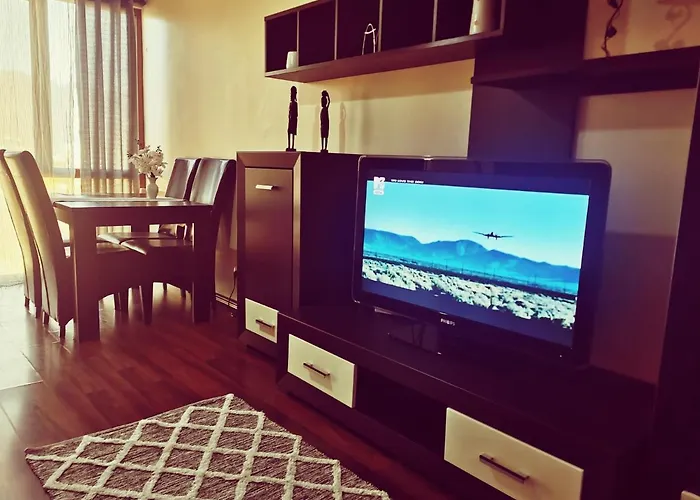 Nice & Economic Studio